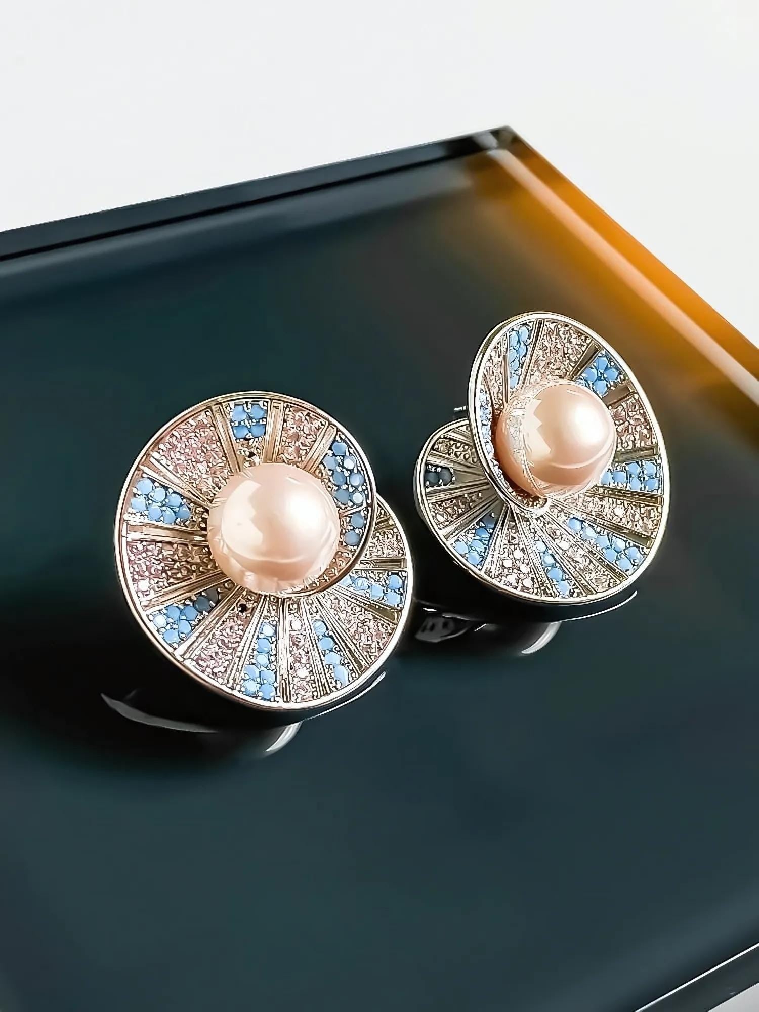 Shell Pearl Earrings