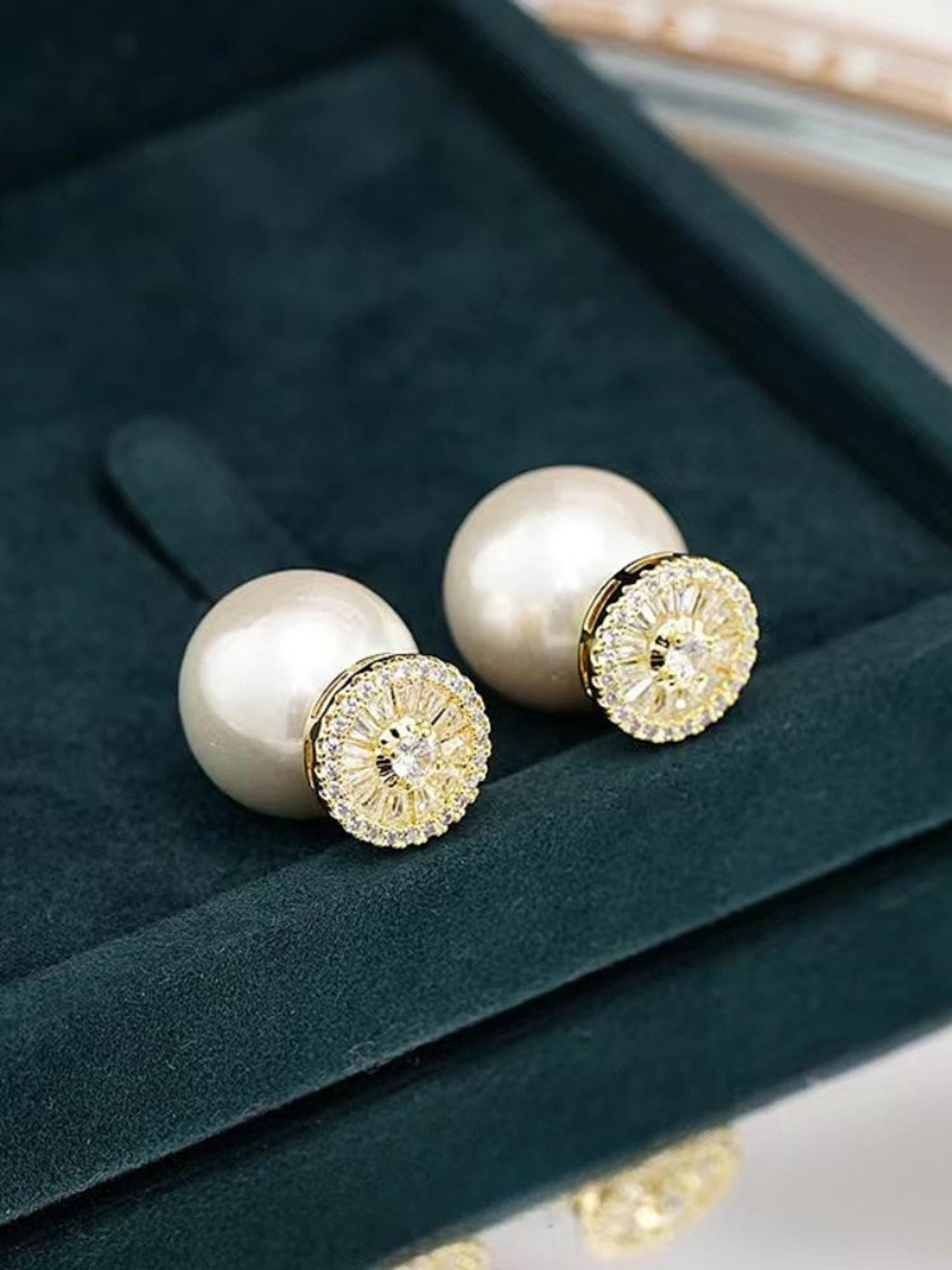 Minimalist Pearl Earrings