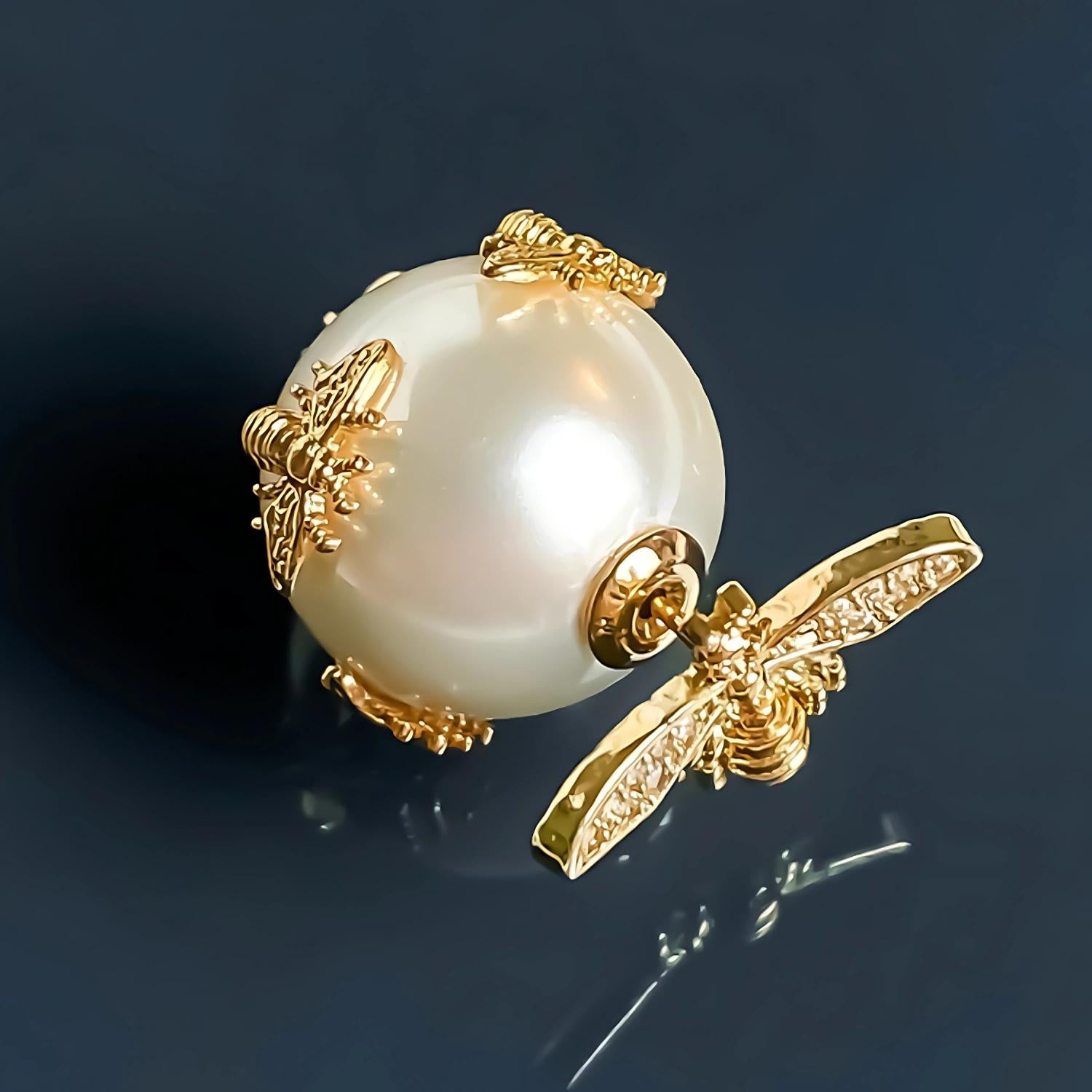 Golden Bee Pearl Earrings