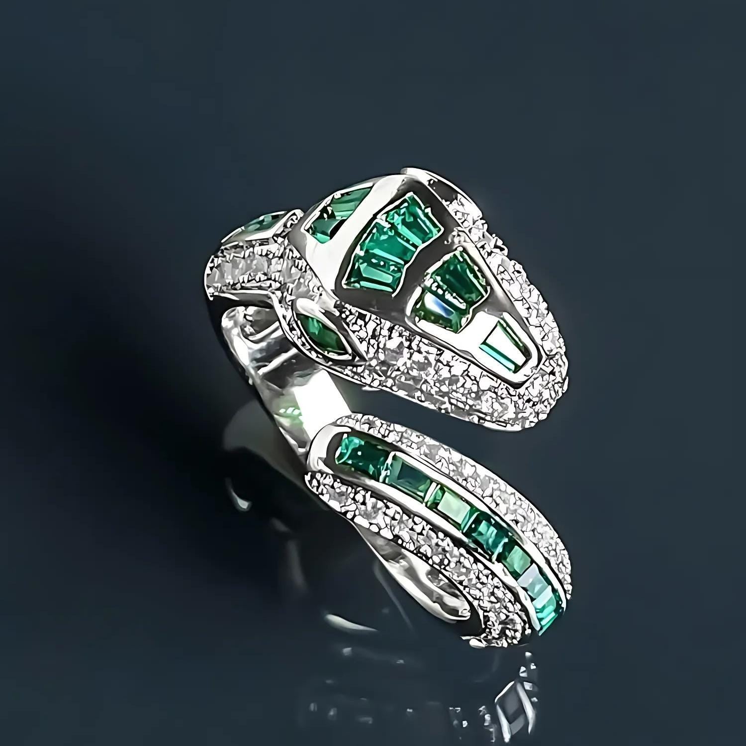 Emerald Serpent Ring