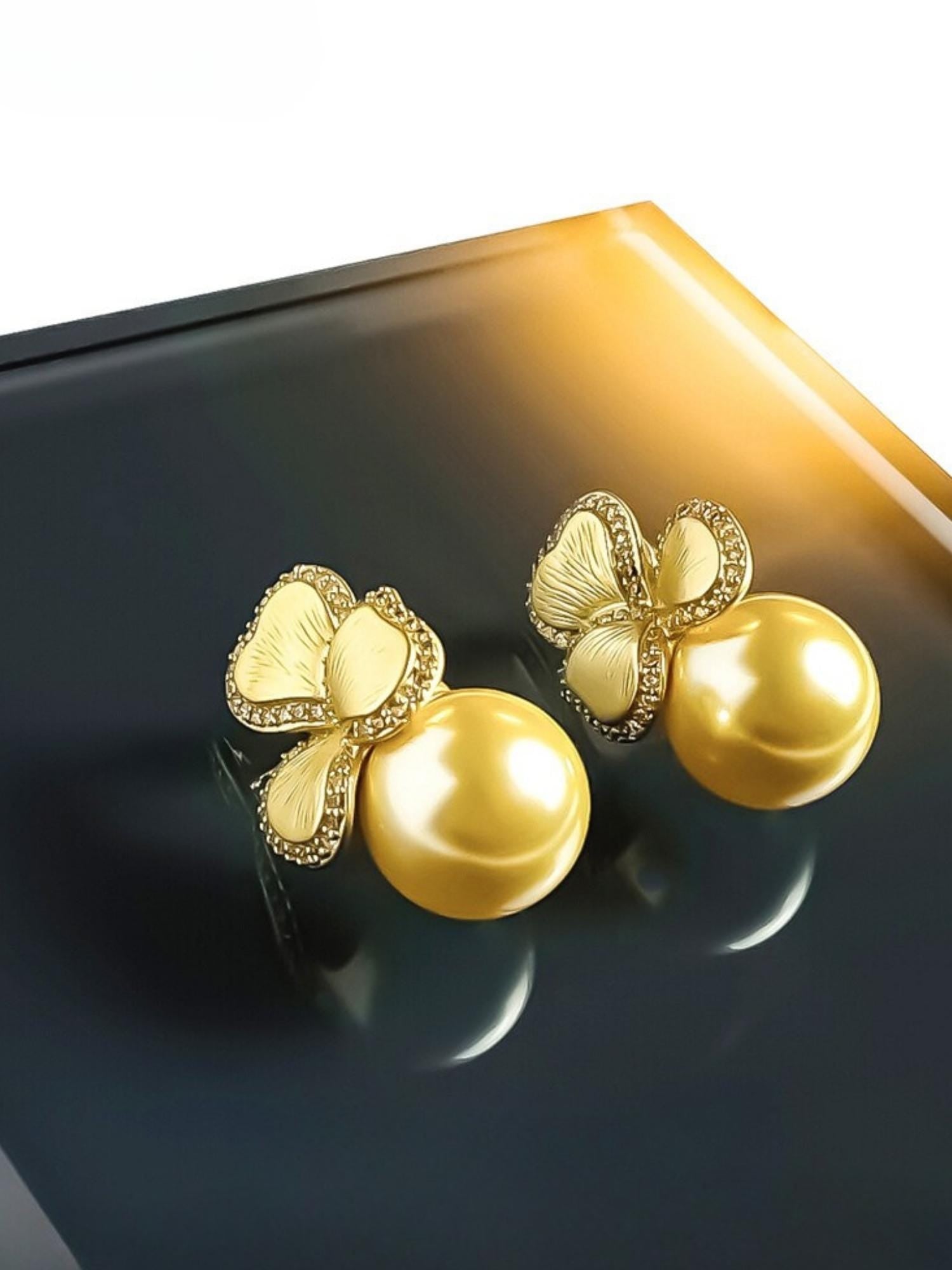 Golden Pearl Earrings