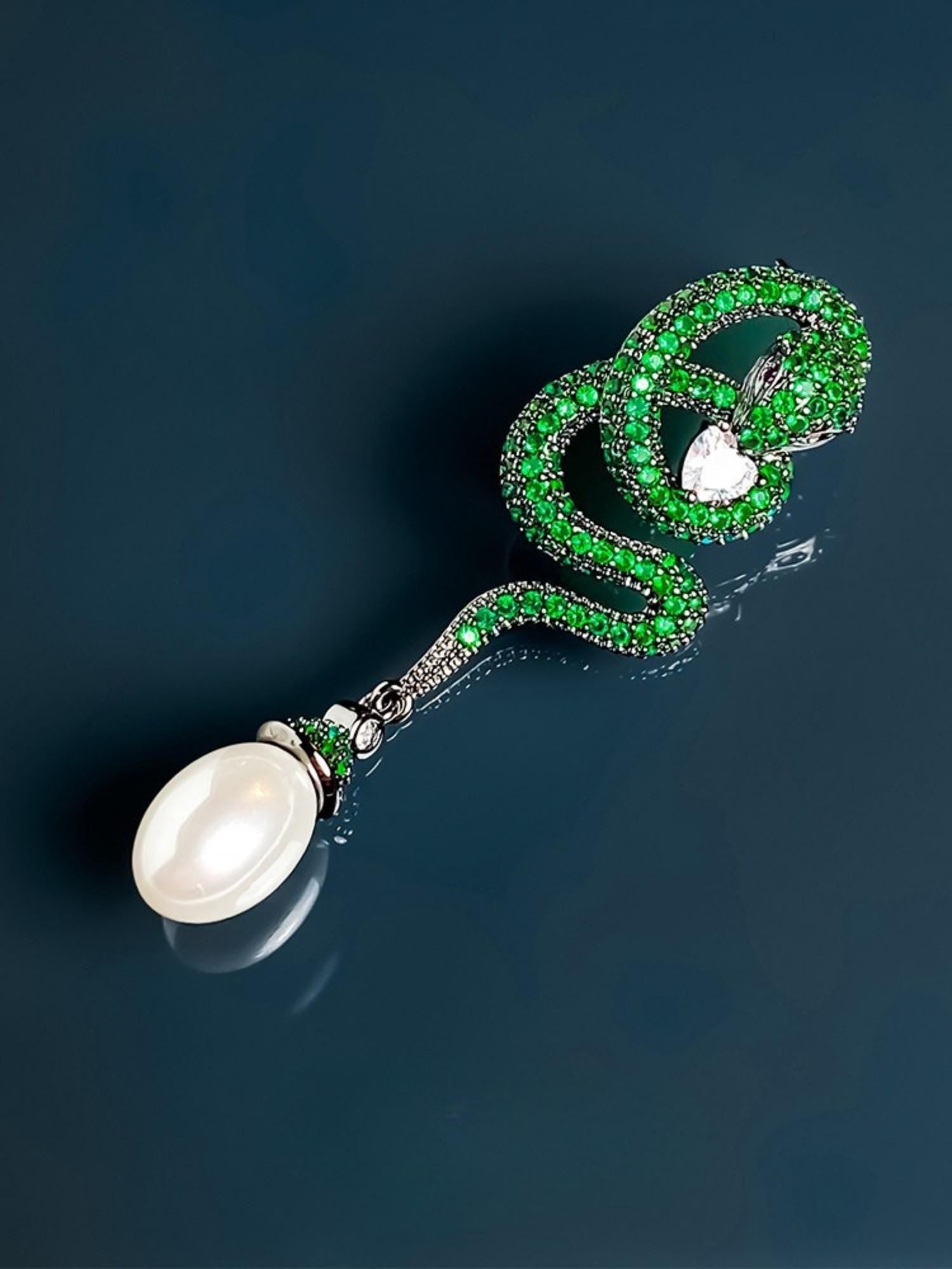 Serpent Pearl Earrings