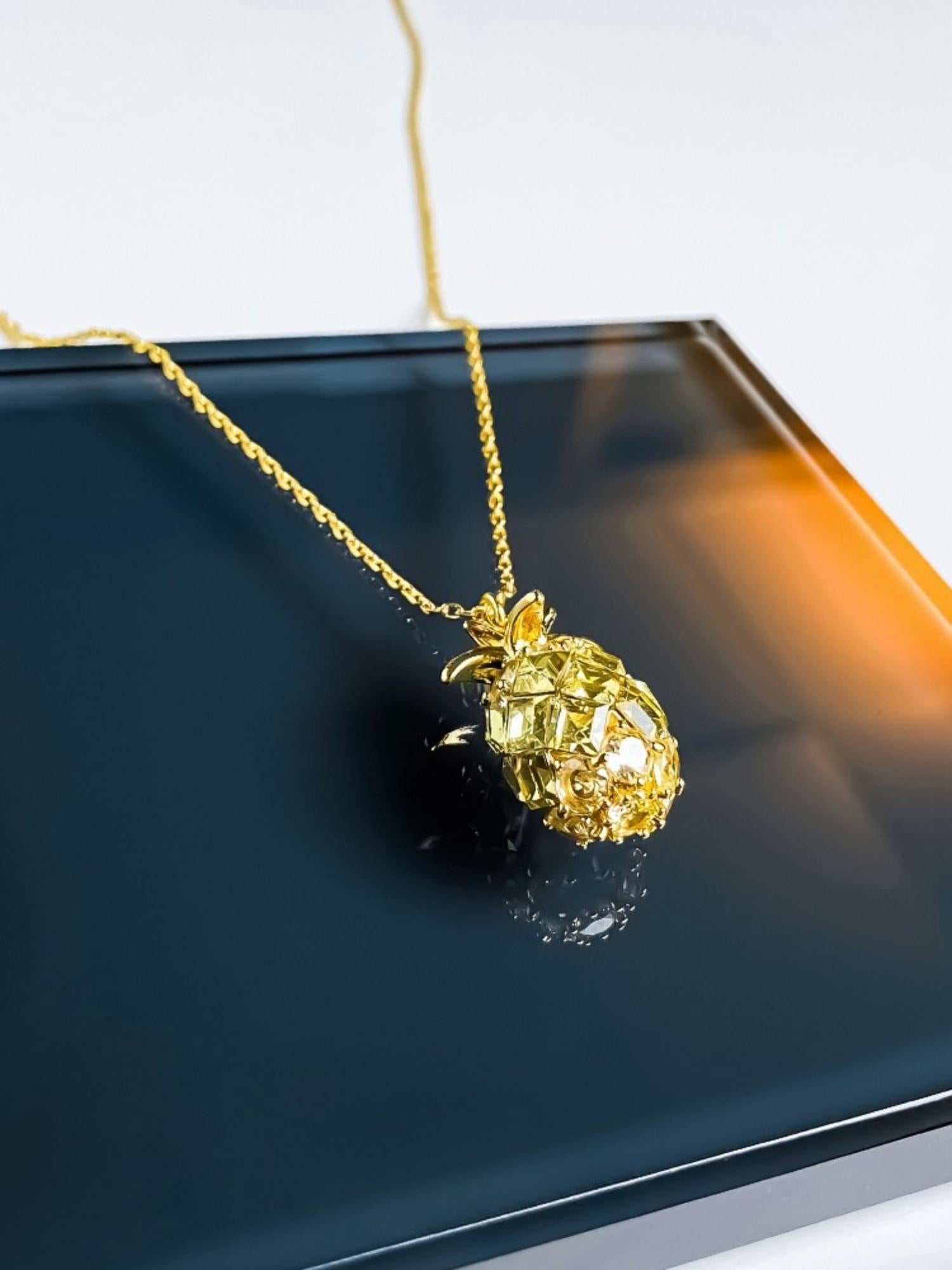 Golden Pineapple Pendant Necklace