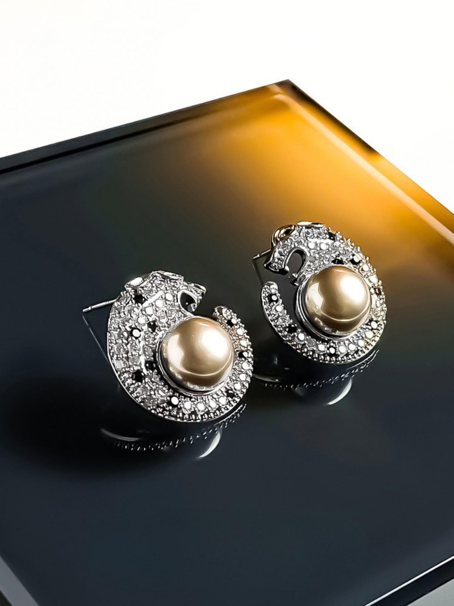 Panther Pearl Earrings
